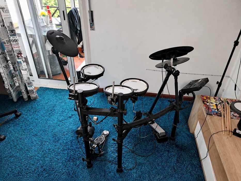 Roland TD-07KV Drums NOVA