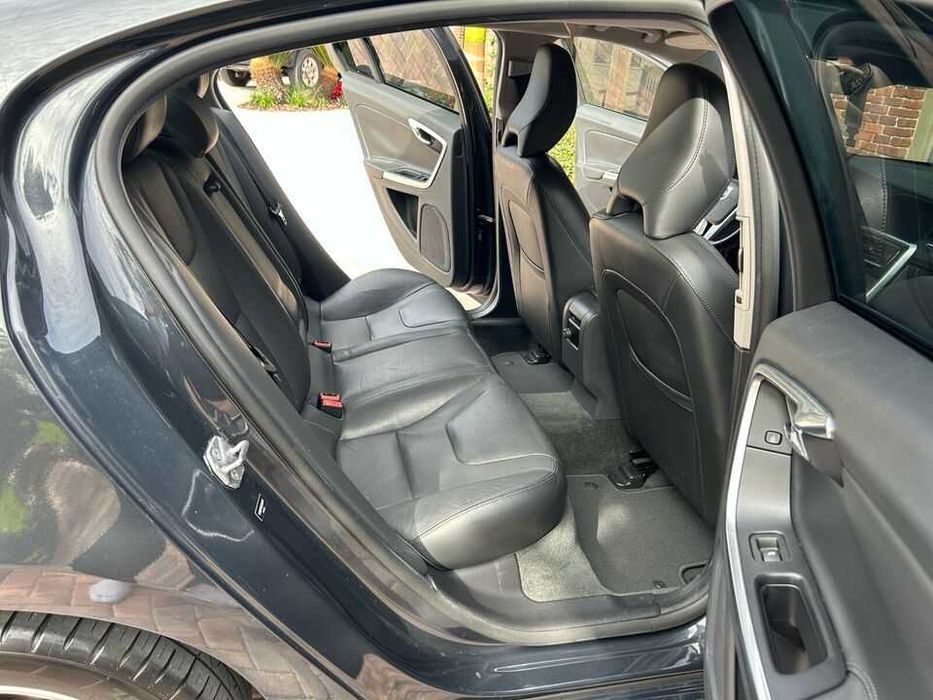 2016 Volvo S60 PREMIER