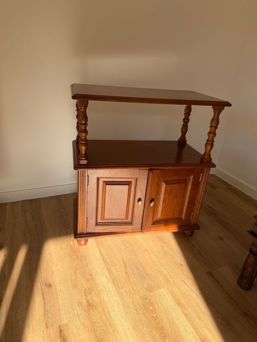 Mesa apoio/tv, entrada etc