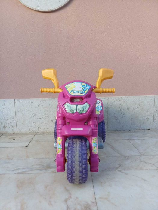 Mota para ciranca a bateria