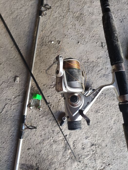 Продам дві вудки