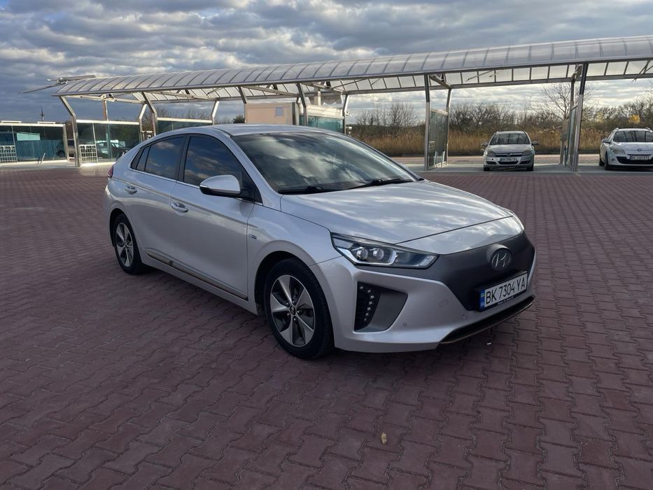 Оренда/прокат авто/ машина подобово