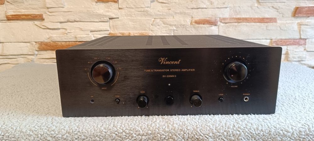 Wzmacniacz Vincent 226MKII