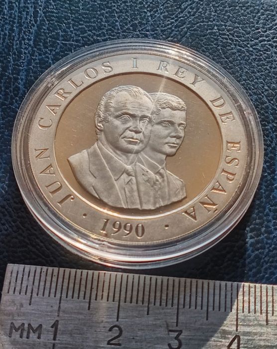 Колекційна монета Іспанії 2000песет 1990р. Срібло