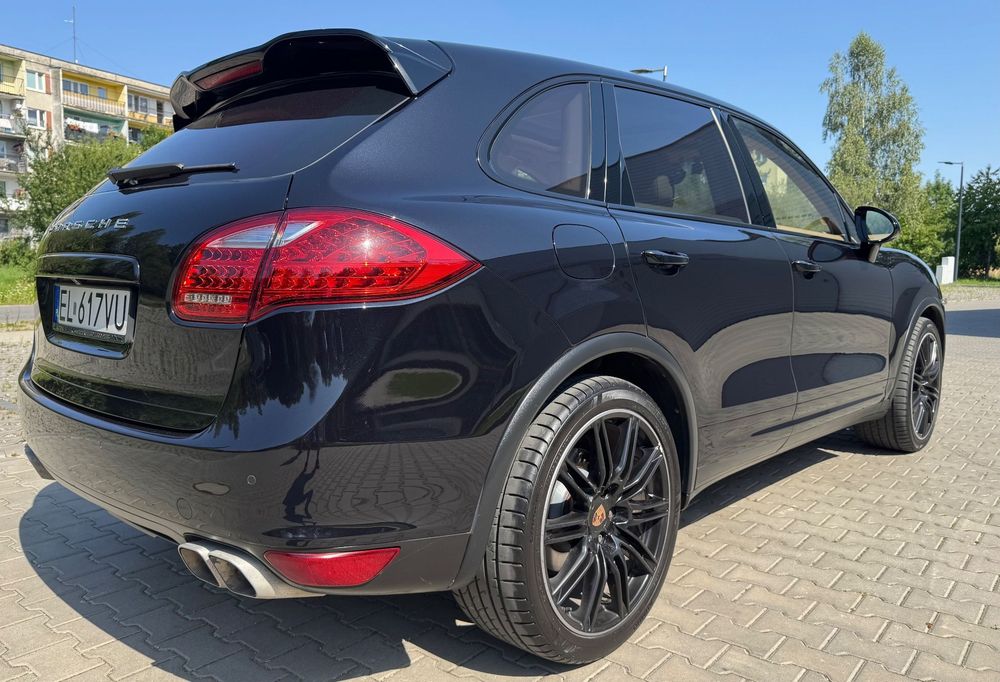 Porsche Cayenne Stan bdb. Bogata wersja wyposażenia.