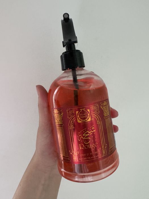 Surrati rouge spray do wnętrz perfumy odświeżacz