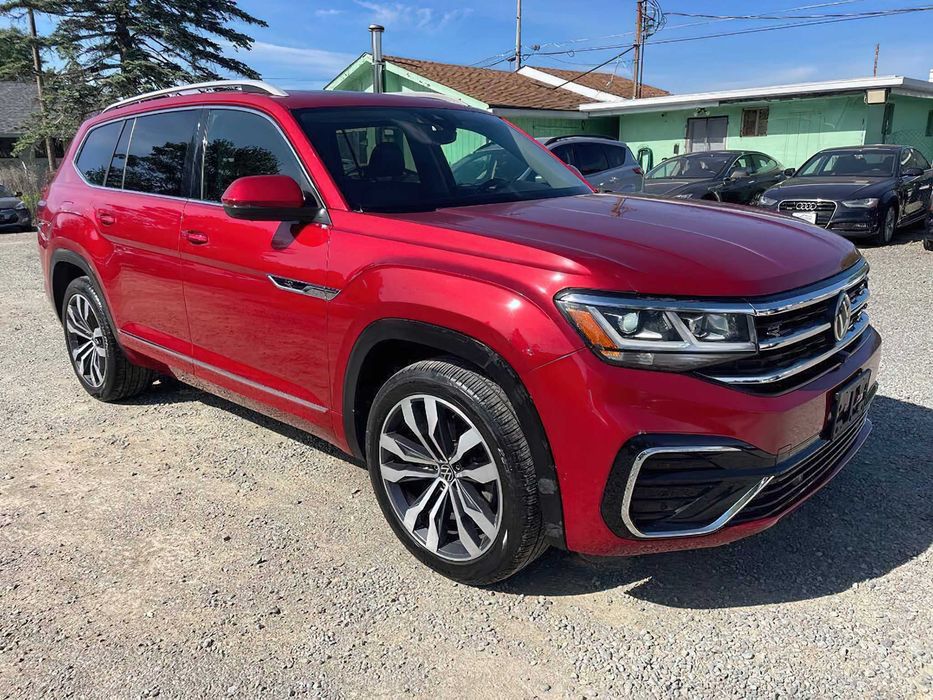 Volkswagen Atlas      2022