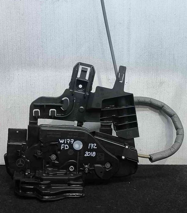 Fechadura / Fecho Porta Direito A2477230200 - MERCEDES-BENZ A-CLASS
