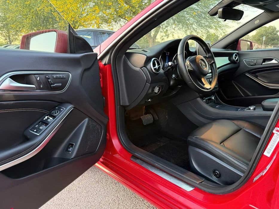 Mercedes-Benz CLA      2016
