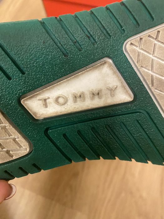 Кросівки жіночі TOMMY оригінал