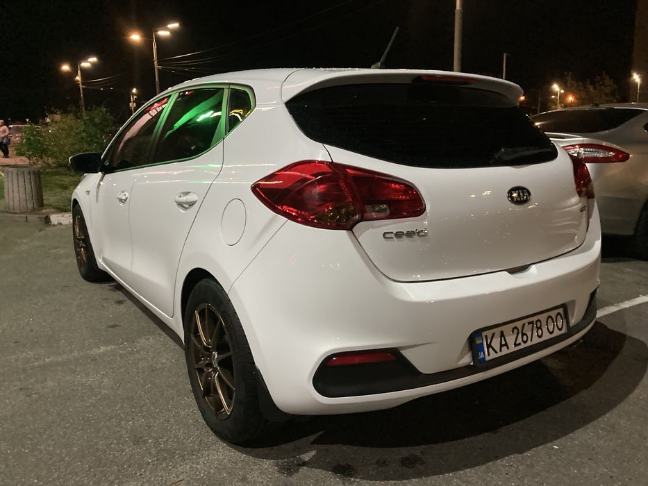Kia Ceed 1.6 crdi 2013рік хороший стан