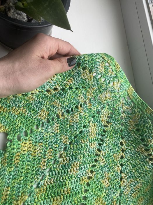 Хустинка - листочок, на пояс, або на голову.