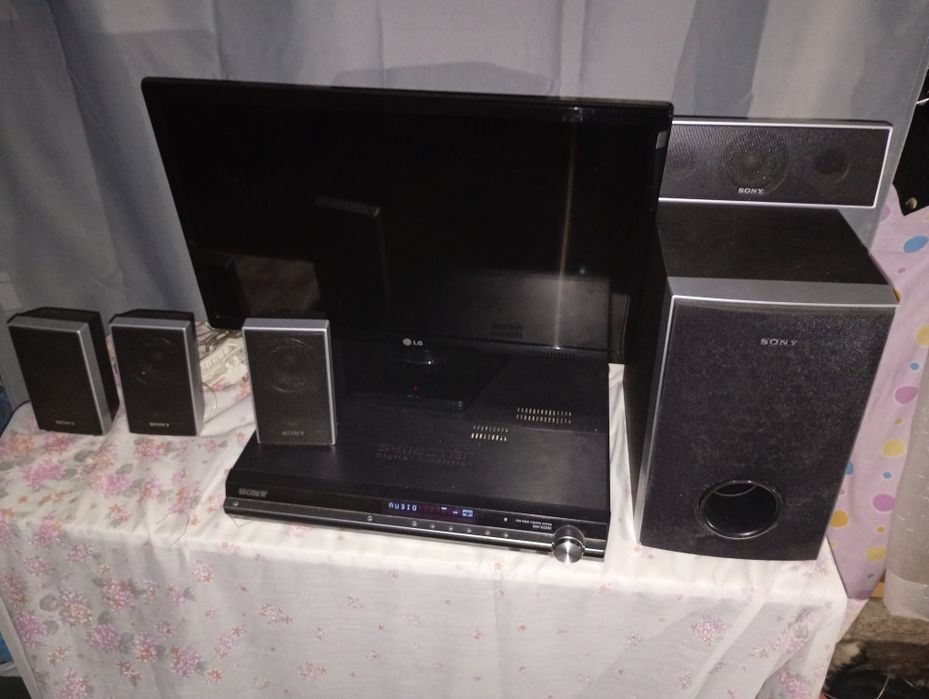 Vendo DVD com as colunas