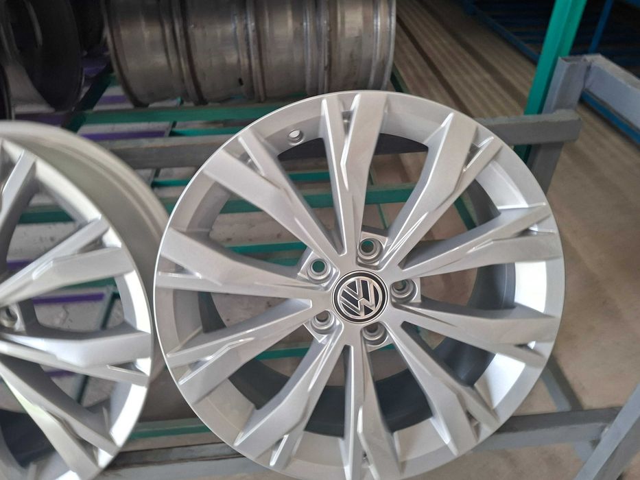 Оригінальні диски  Фольцваген 5/112 R17 7J ET40 Volkswagen.