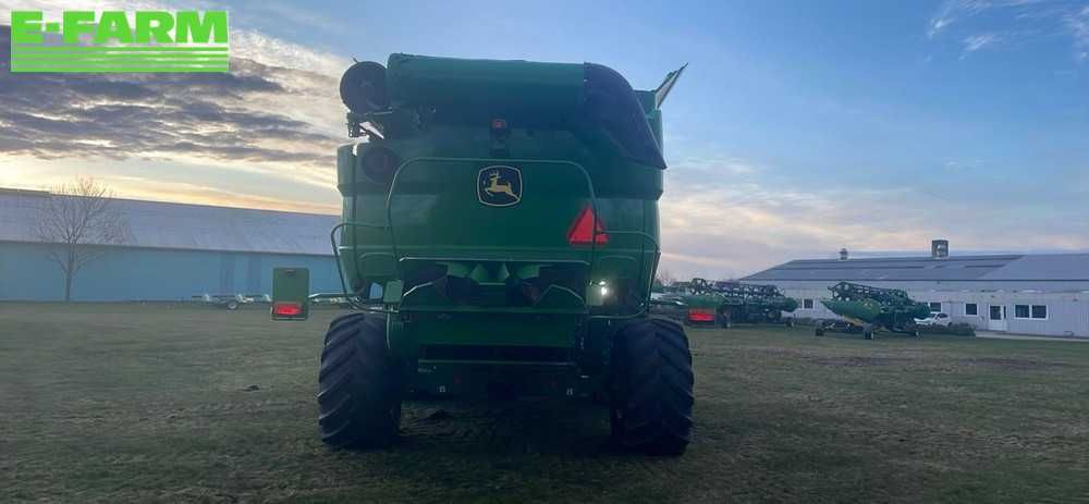 John Deere S 785