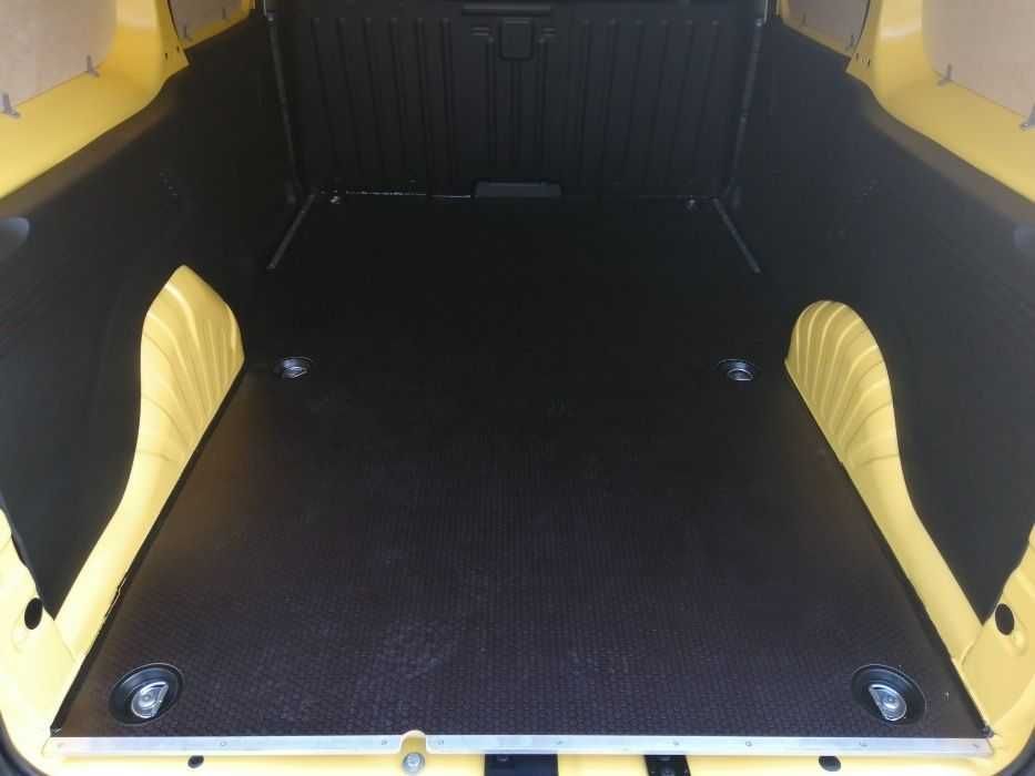 Citroen Berlingo L2H1-Zabudowa przestrzeni ładunkowej