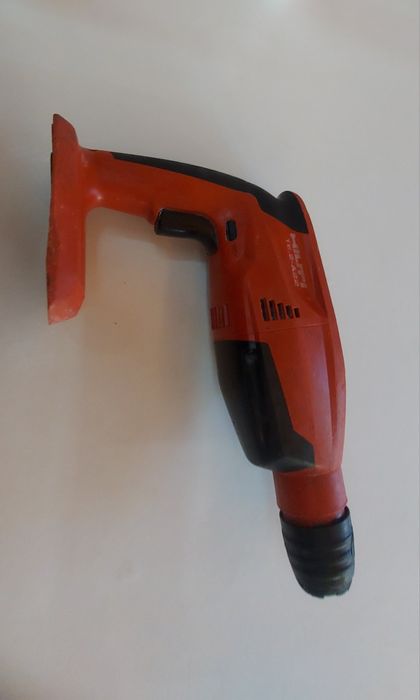 Torna Hilti  +  Laser PM 40