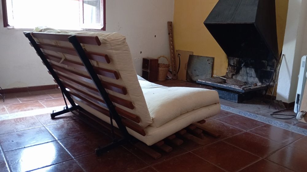 Fogão de sala em metal estilo único