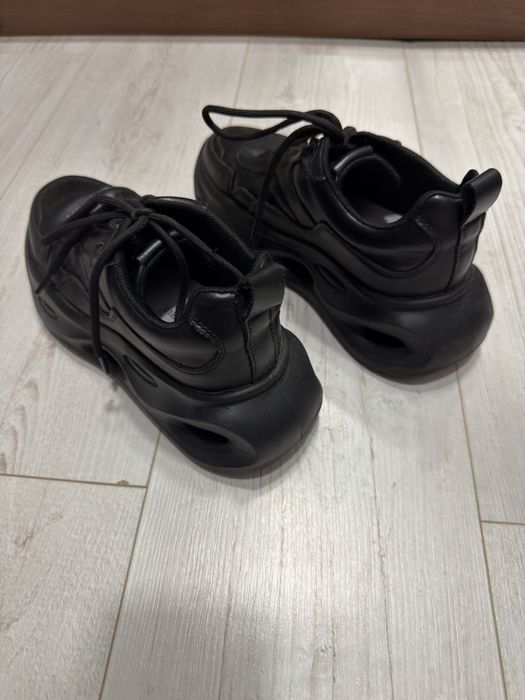 Стильні кросівки Respect