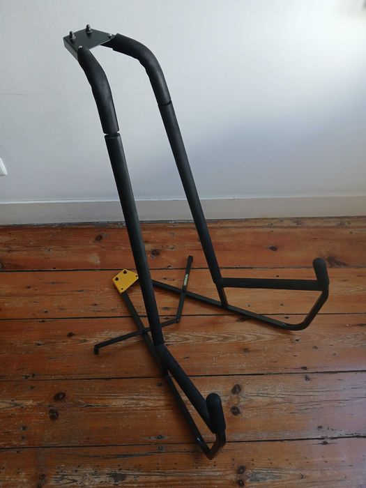 Suporte de contrabaixo Hércules