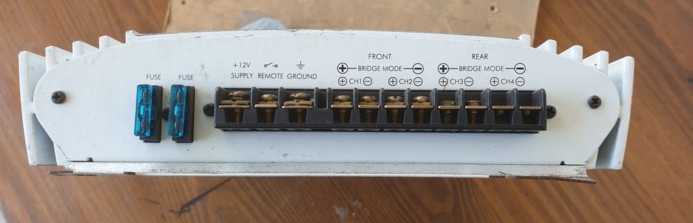 Amplicador blaupunkt gta 480