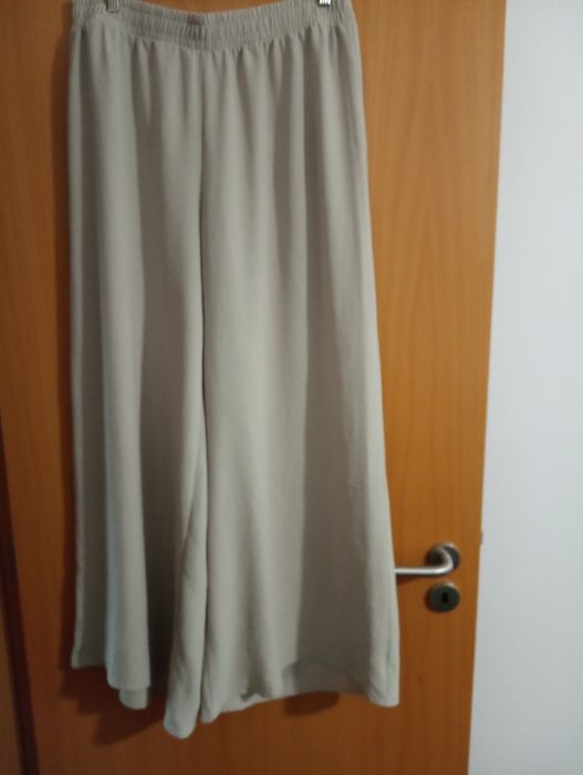 Calça ZARA bege tecido