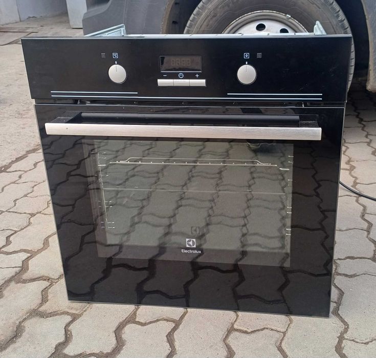 Духовка електрична вбудована Електролюкс Electrolux EZB3430AOK чорна