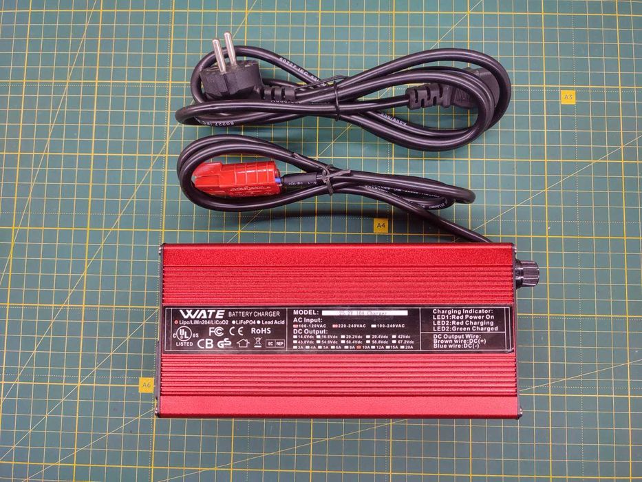 Зарядное устройство для 6S Li-Ion 25,2 вольта 10А