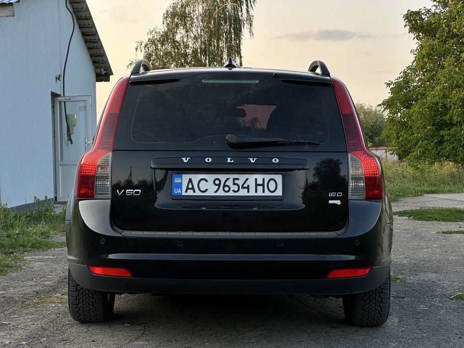 Volvo V50 2009рік 1.6дизель не фарбована
