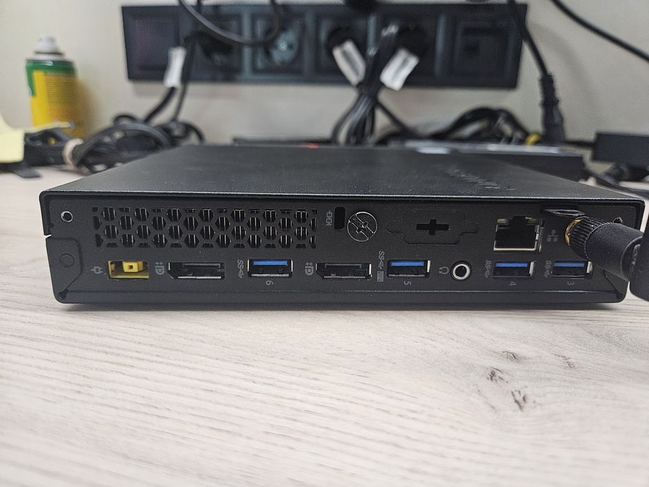 Мини ПК Lenovo ThinkCentre M700 i7-6700T/16Gb DDR4/SSD 256Gb/Wifi