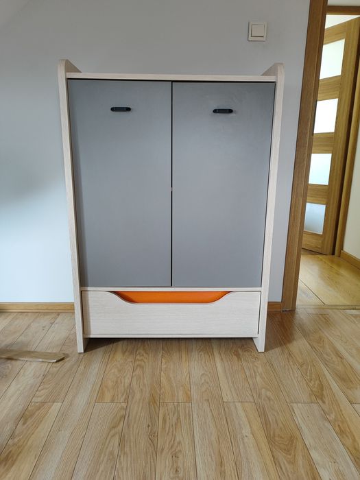 Sprzedam komodę. Meble dziecięce.