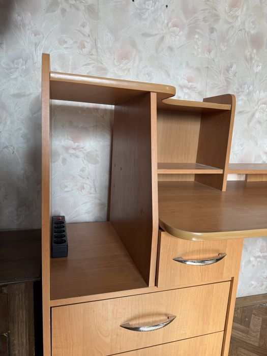Стіл компютерний