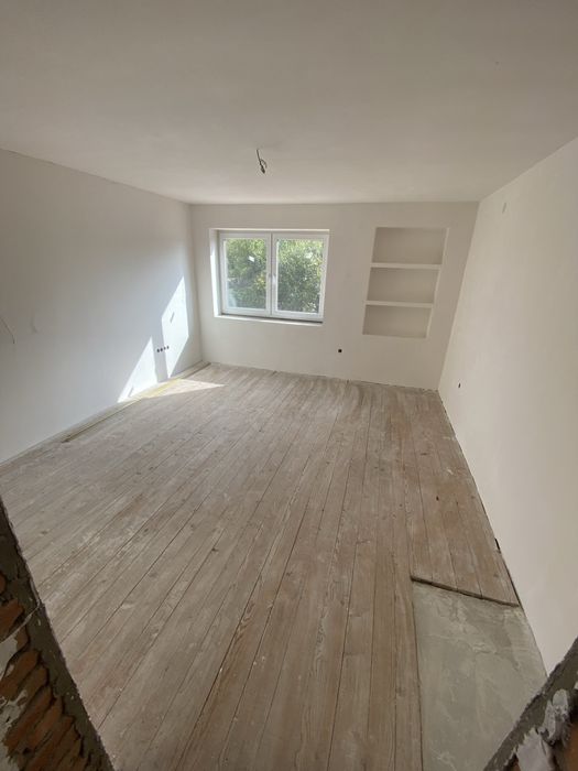 Продам будинок у передмісті Берегова