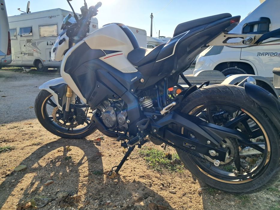 Troco ou vendo moto 125 RKF
