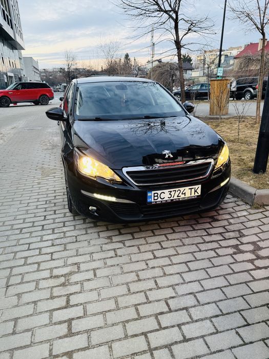 Peugeot 308 хорошому стані