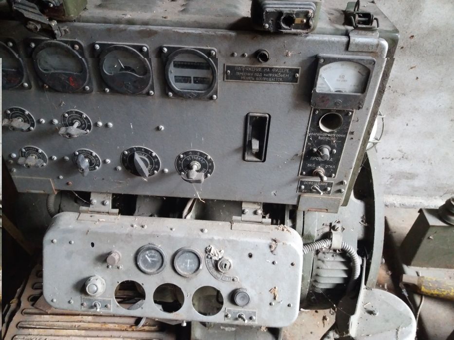 Генератор армійський