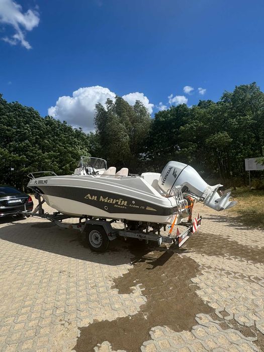 Łodź motorowa z silnikiem zaburtowym Honda BF 150