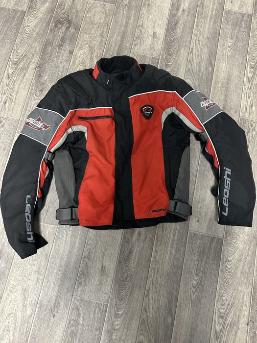 Мото куртка 52 размера фирмы Leoshi