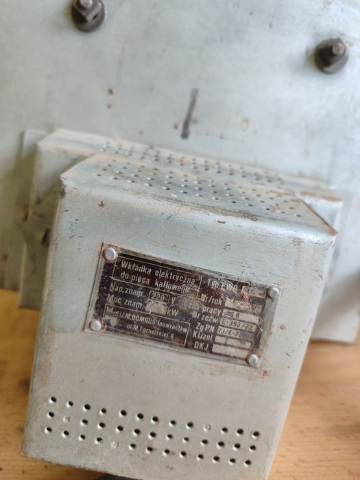 Wkład grzejny elektryczny do pieca kaflowego