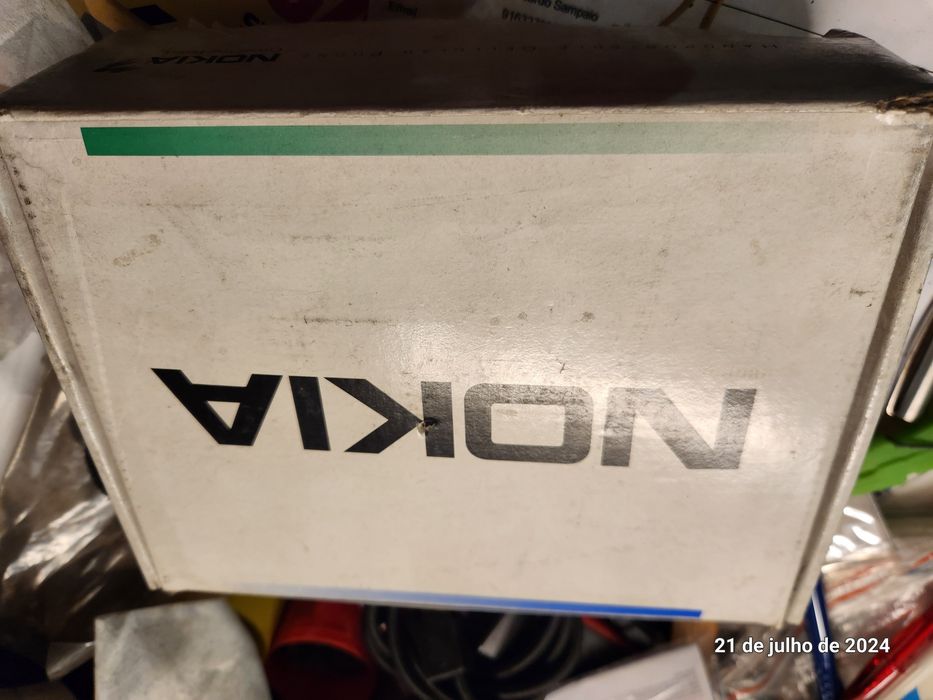 Telemóvel nokia 2110 para colecionadores com caixa, carregador e bater