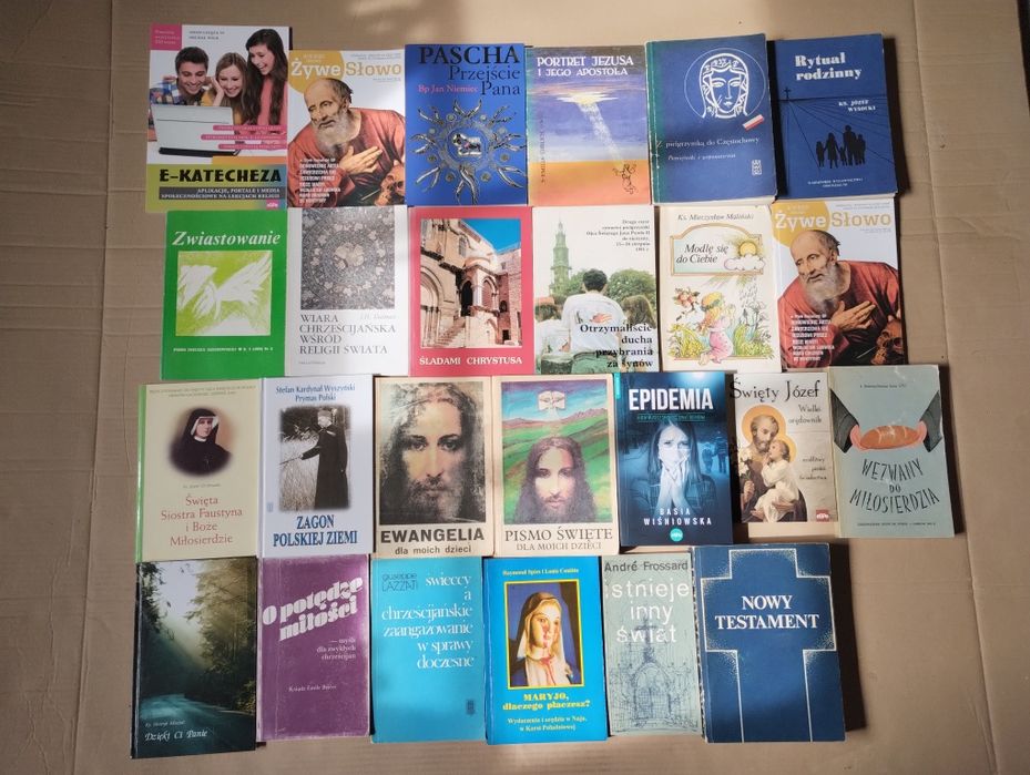 24 książki religijne, relgia, chrześcijaństwo, Święci, księża, biblia