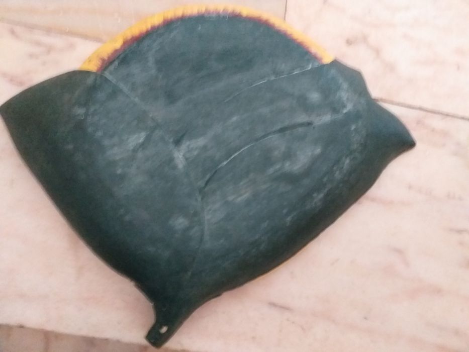 Peça  decorativa ,  girassol / fruteira  em madeira