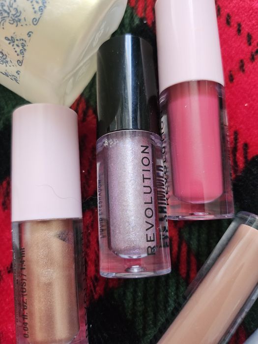 Zestaw kosmetyków używanych unleashia tołpa ziaja lovely revolution