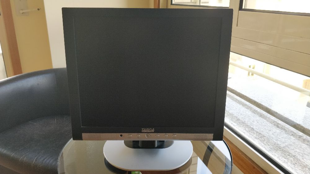 Monitor LCD Targa Visionary 17-4