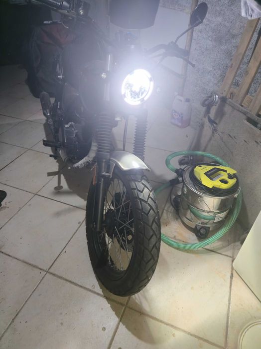 Brixton Cromwell 125