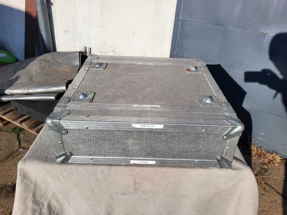 RACK 3U 1x szyna (41cm do klapy) case FAKTURA (dostępne więcej)