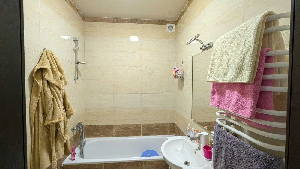 Продається двох'ярусна квартира - Винники, вул. Лисика