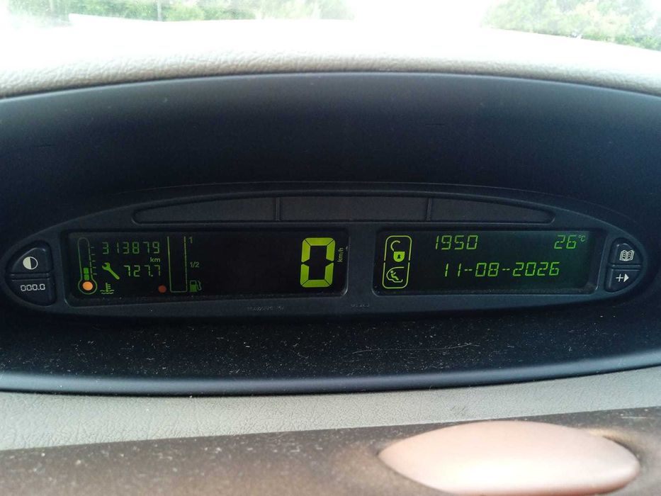 citroen Xsara cinza