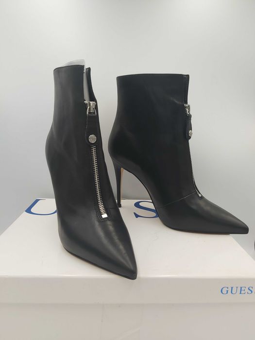 Nowe botki GUESS rozmiar 39 czarne skórzane szpilki suwak
