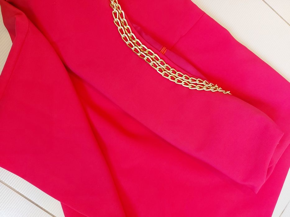 Suknia, kolor amarant + łańcuch